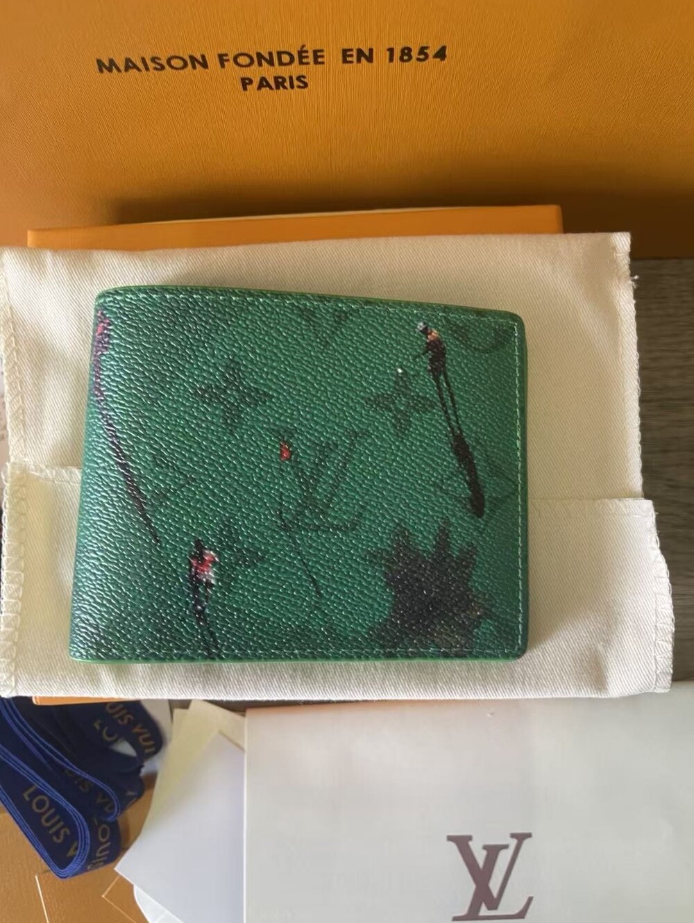 Louis Vuitton Green Slender Wallet - Picture 2 of 7